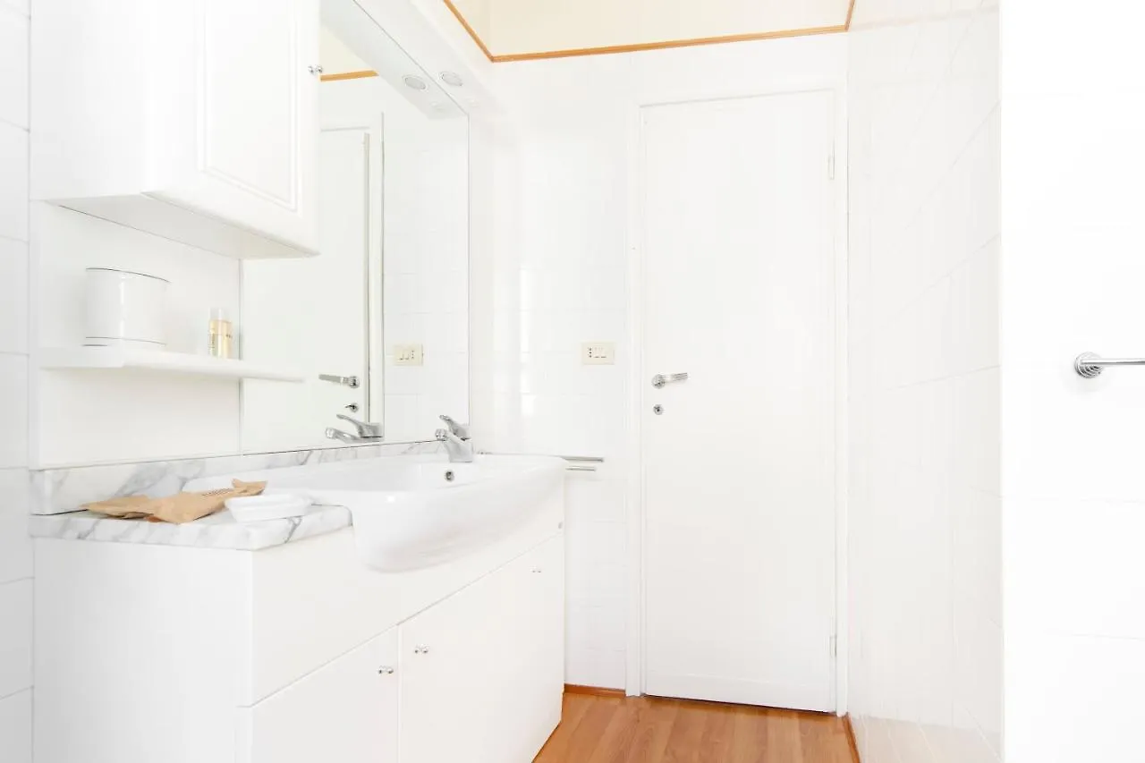 Ur-Nest Marconi B Apartment Bologna 0*,  Italy